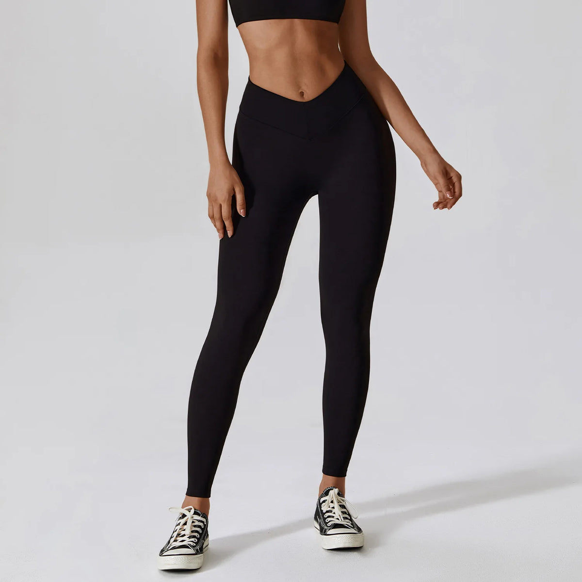 Conjunto deportivo femenino de 2 piezas – Leggings de cintura alta y top de un solo hombro

* Secado rápido
* Cintura alta con diseño en V
* Tejido elástico
* Ideal para gimnasio, fitness y entrenamiento
* Conjunto de 2