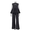 Conjunto de 2 piezas para mujer en algodón 100 %, compuesto por una blusa de cuello en V y diseño asimétrico —más corta por delante y más larga por detrás— y pantalón largo. Diseño casual, ligero y transpirable, i