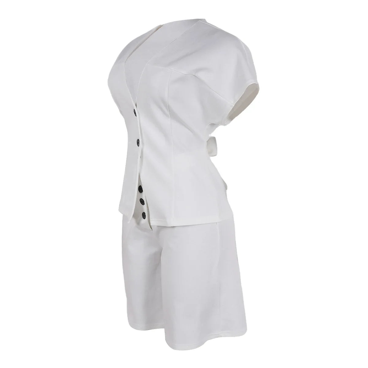 Conjunto de pantalón de 2 piezas para mujer

Conjunto a juego liso con chaqueta abotonada de manga corta, cuello en V, cintura alta y pantalón amplio hasta la rodilla. Corte holgado. Colección otoño 2026.