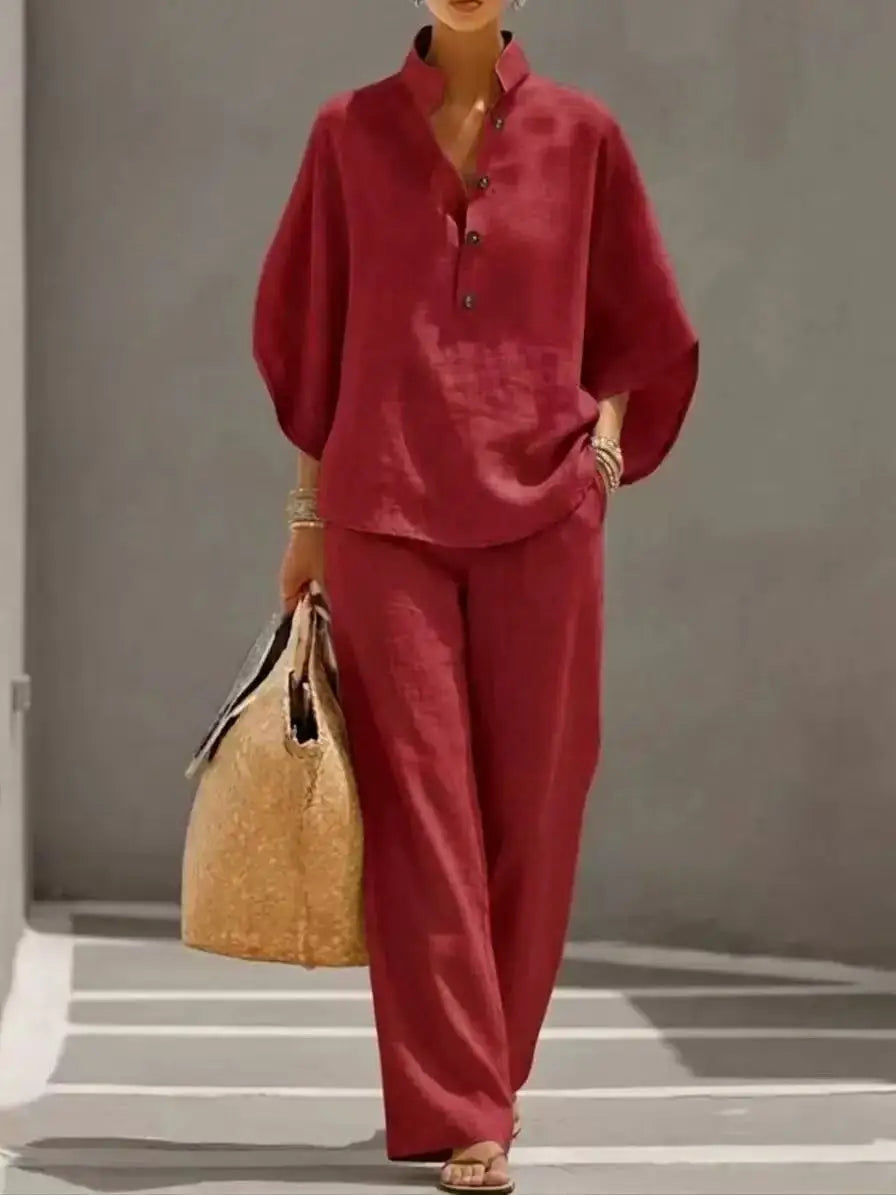 Conjunto de camisa de ocio para mujer, con un estilo relajado y desenfadado. Ideal para ir al trabajo, viajar o disfrutar de las vacaciones. Tejido ligero y ligeramente transparente.