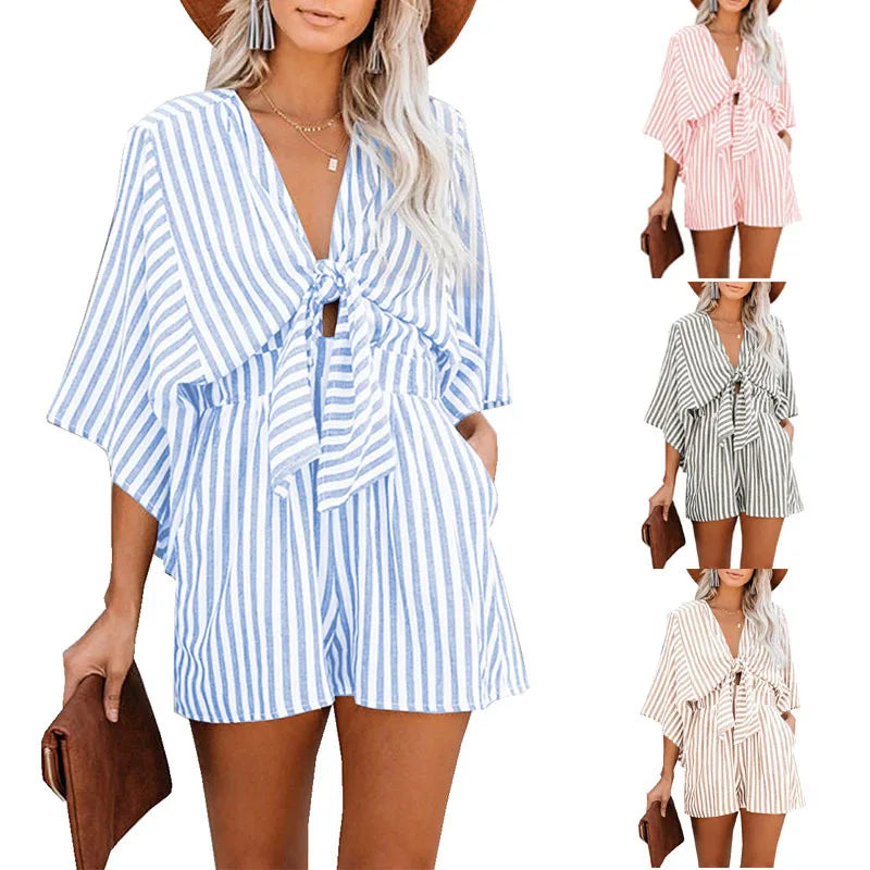 🤍 Mono de Mujer a Rayas con Escote en V

Mono holgado de verano con detalle de cordones