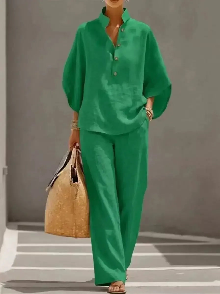 Conjunto de camisa de ocio para mujer, con un estilo relajado y desenfadado. Ideal para ir al trabajo, viajar o disfrutar de las vacaciones. Tejido ligero y ligeramente transparente.